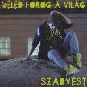 Veled Forog A Világ