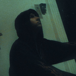 NIE PYTAJ (Explicit)