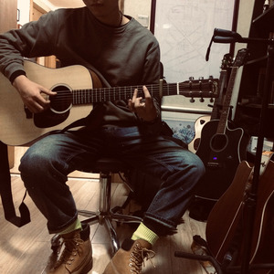 我知道再也不会有一个像你一样的女孩如果2018年秋天我们没有说出再见那么现在的你会不会比以前更快乐