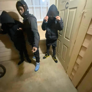 Listen- (feat. Moniefrm6500) (remix|Explicit)