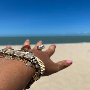 Hórus (feat. Suzane Vasconcelos)