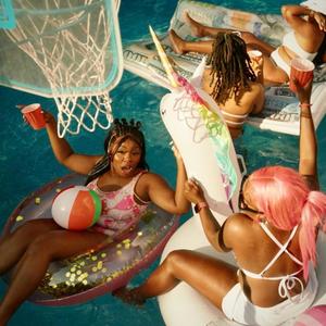 Bad ***** Link Up (feat. MARQUISE!) (Explicit)