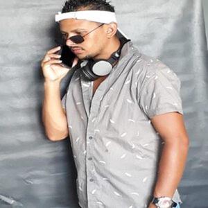 Oh novinha chega (feat. MC Alan) (Explicit)