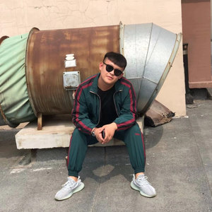 多想在平庸生活拥抱你