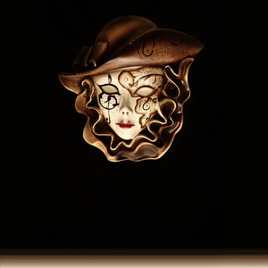 Familiar Stranger(feat. Deadhand)