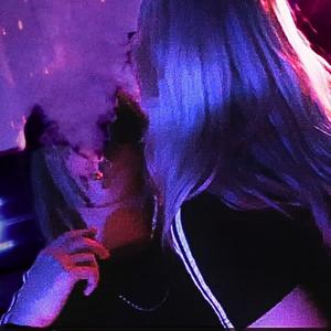 VŠADE JE SMOKE (Explicit)