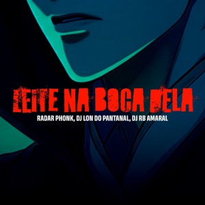 LEITE NA BOCA DELA