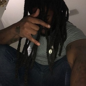 Social Butterfly (feat. DomThaDon) (Explicit)