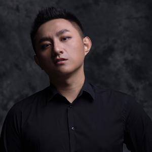 月弯弯