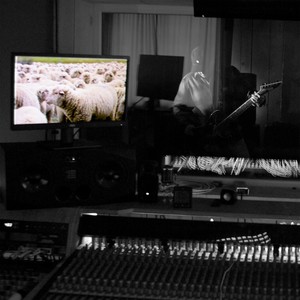 Напред (Explicit)