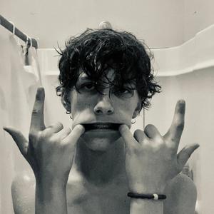 IconDreamy - Gnat Alley (Explicit)