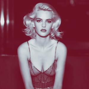 Hymne an die Schönheit (feat. Charles Baudelaire)