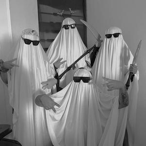 Viviendo en la maldita rutina (feat. Frizz Reyes & HOMLESS LOST BEAT) (Explicit)