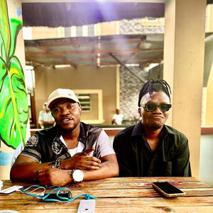 Mama (feat. Degoldfinger)