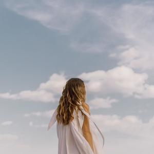 我知道 (feat. 董小婉) (女生合唱)