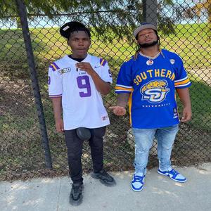 Shake Sum (feat. ShelovesDJayyXO) (Explicit)