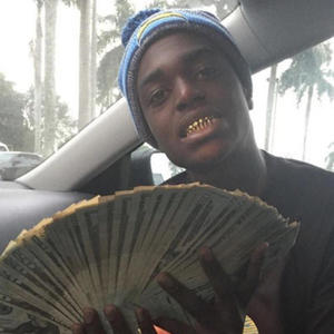 Aint askin (feat. Henna) (Explicit)