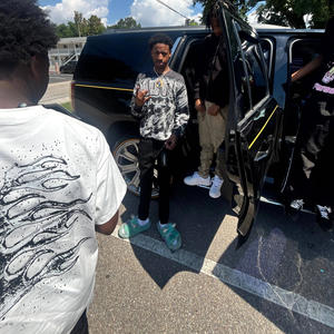 Big ass 40 (feat. Babythree, Luhfat, BigE & MBGKELL) (Explicit)