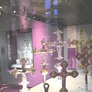 100 Bands (Explicit)