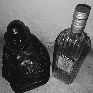 Producto Casero (feat. D La Cueva) (Explicit)