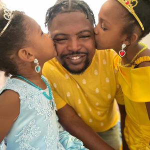 Wrong Luv (feat. Zoe & Zalia) (Explicit)