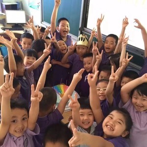 给我们一首远行前的歌 (伴奏)