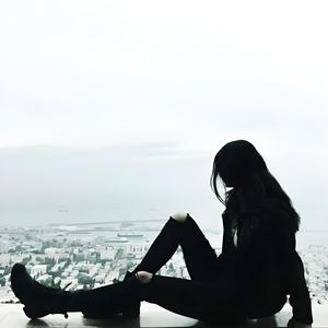 next2me (feat. y7xnxx) (Explicit)