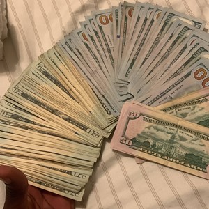 Mutual feeling (feat. TFK hollyhim) (Explicit)