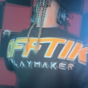 CIRCUS (feat. TARSK & ROUNDZY) (Explicit)