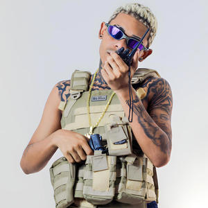 ARSENAL DE FUZIL NOVO (feat. Mc Zoi De Gato & MC DTRÊS) (Explicit)