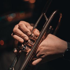 Glow - Rạng Sáng (Explicit)