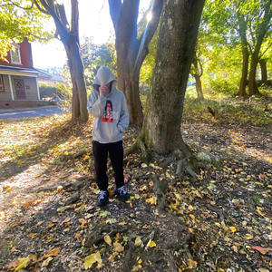 lowkey (feat. y2kmars) (Explicit)