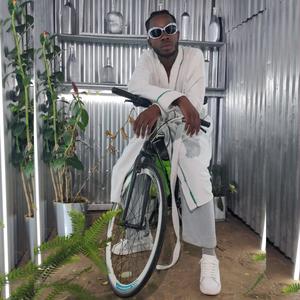 Just friend (feat. Skilibombe) (Explicit)