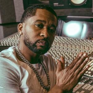 Lo fumo como un cigarrillo (feat. stiffy) (Explicit)