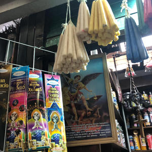 Amigas Raras (feat. Niseo)