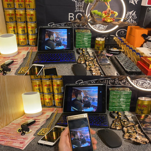 耳机一带谁也不爱 (DJ版)