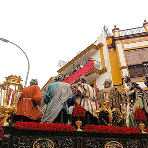 Sobre los Pies te lleva Sevilla