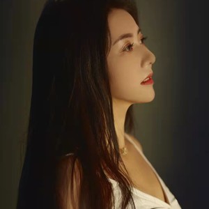 灵朵儿 - 爱我的人和我爱的人