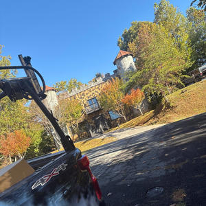 Meet ya friends (Explicit)