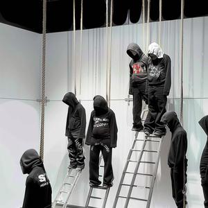 tengo a pocos REALES (feat. Jliebana.ssj) (Explicit)