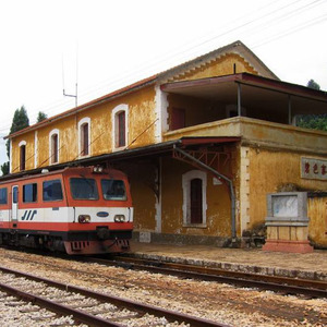 一首关于蒙自的歌