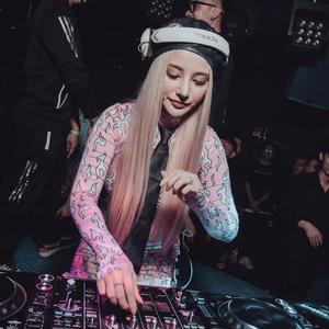 60 Năm Cuộc Đời (Explicit)