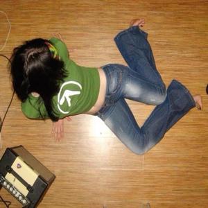 im losing my head (feat. fest)