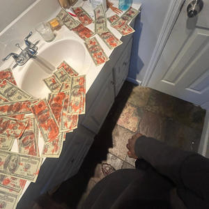 Kriss Vecky (Explicit)