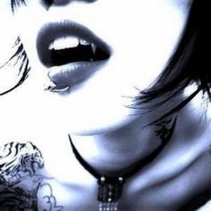 Glory </3 (feat. Vllurre) (Explicit)