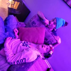 BEEZ KNEES (Explicit)