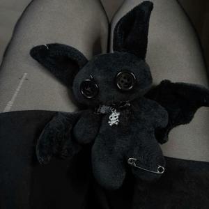 im stuck drowning (feat. Sandysaddog)