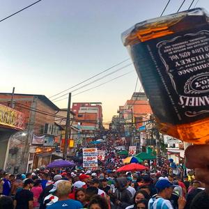 A BUNDA DELA BALANÇANDO