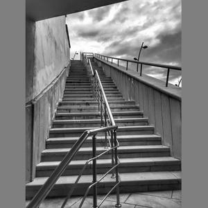 me i'm pain(Slowed) (Explicit)