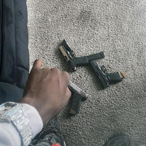 2fox (feat. 2wixkedluhkell) (Explicit)